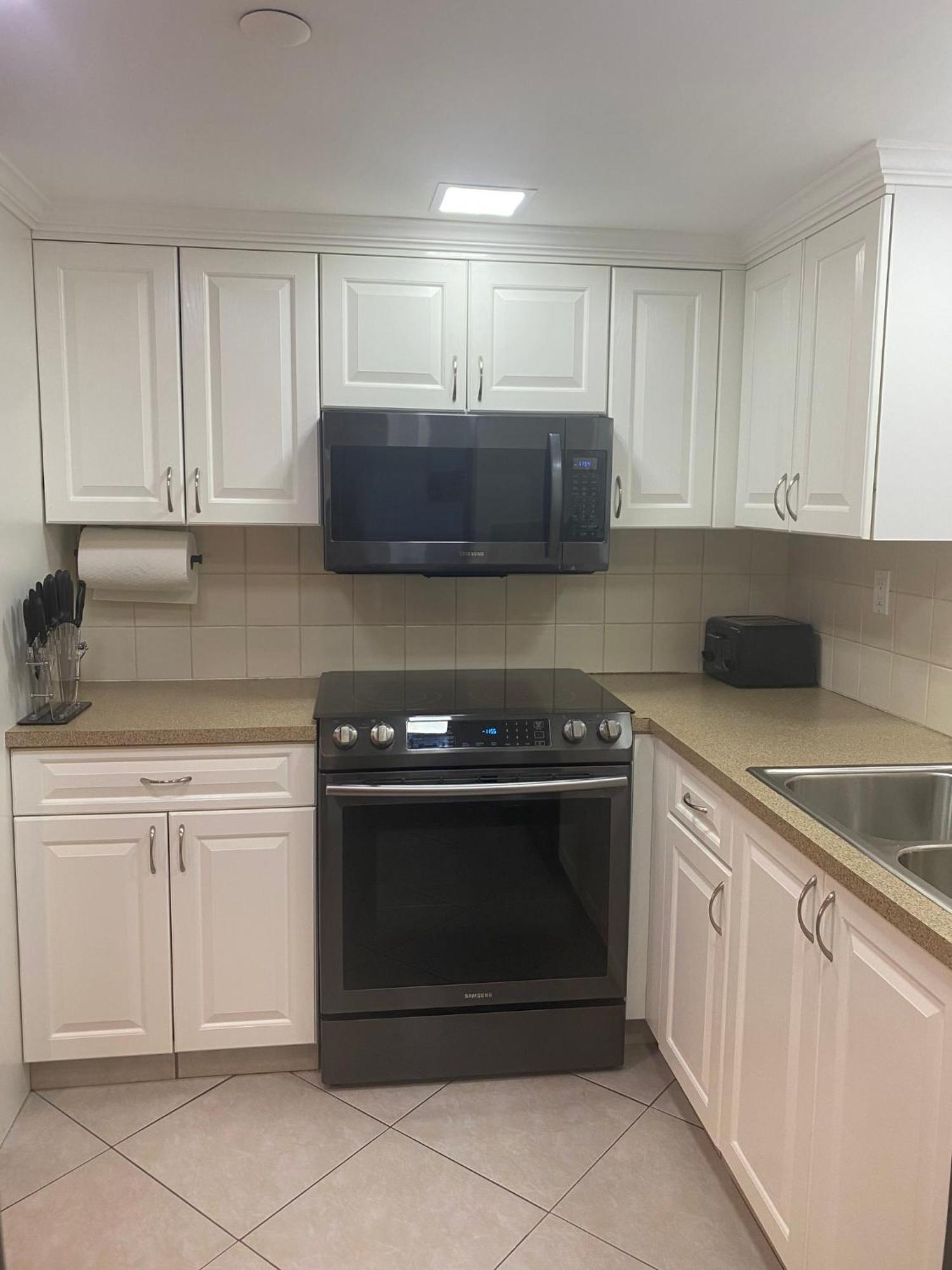 Le Frontenac Βίλα Sunny Isles Beach Εξωτερικό φωτογραφία
